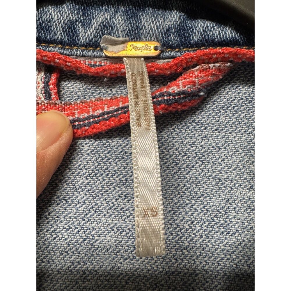 FREE PEOPLE Ramona Denim Trucker Jacket, Oversized, Distressed, Sz XS - Picture 9 of 11
